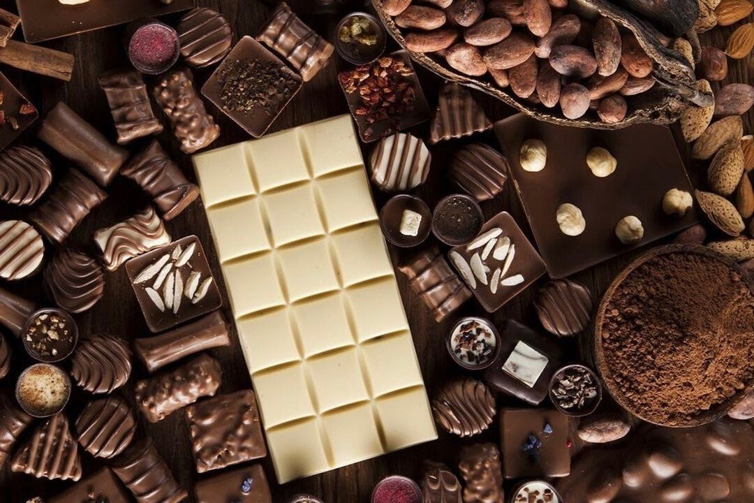 Шоколад купить барнаул. Пралине (бельгийский шоколад). Шоколадная плитка. Бельгийский шоколад плиточный. Бельгейский ШИКОЛАД.